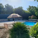 Dom wakacyjny With Pool In 54912 Grižane