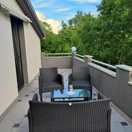 Σπίτι διακοπών With Pool In 54912